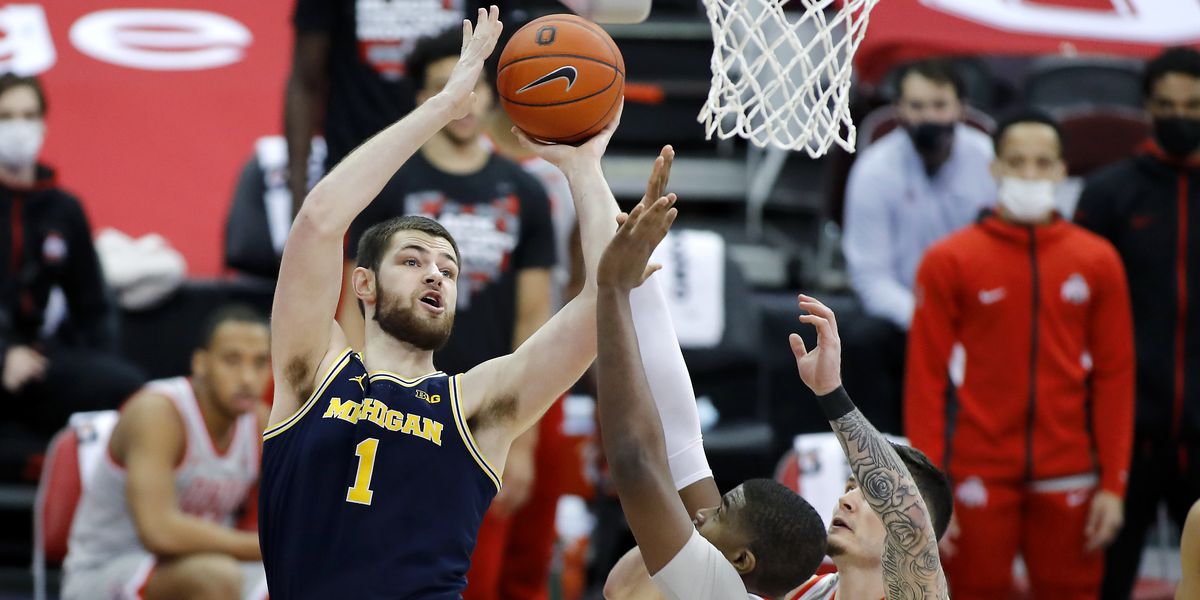 How to beat a 1-3-1 zone defense in basketball