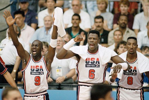 How many basketball teams are in the olympics