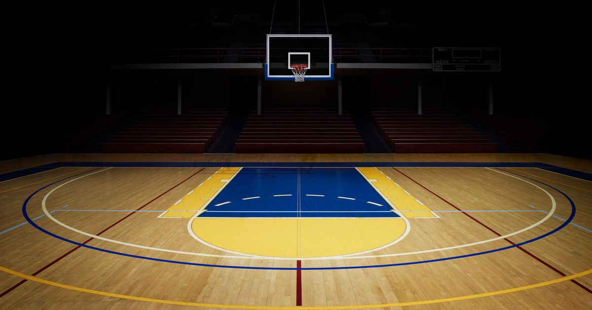 How long is a basketball court in metres