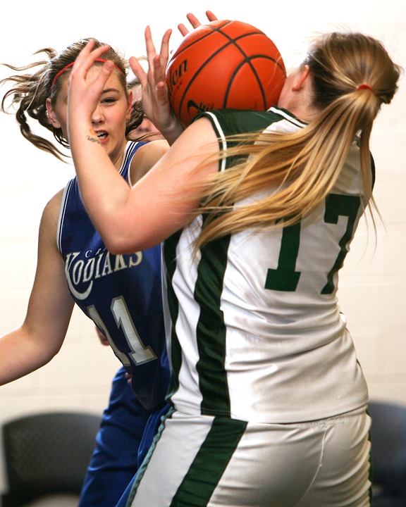 How long is a girls high school basketball game